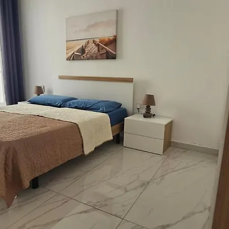 Central Apartment Sliema Apartment *